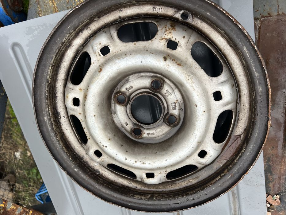 Ресора до мерседеса.листи підкорінніБак для бортового мерседеса. Шквор