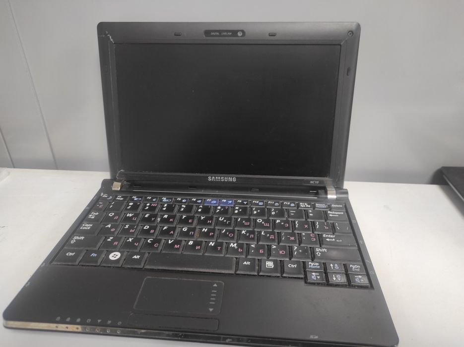 Нетбук Samsung NC10