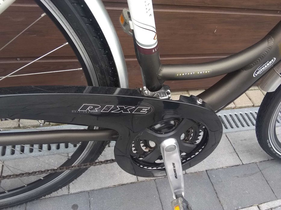 Rower miejski 28 trekkingowy Rixe aluminium  rama S
