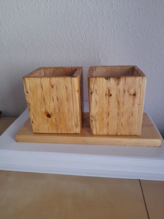 Suporte para canetas em madeira