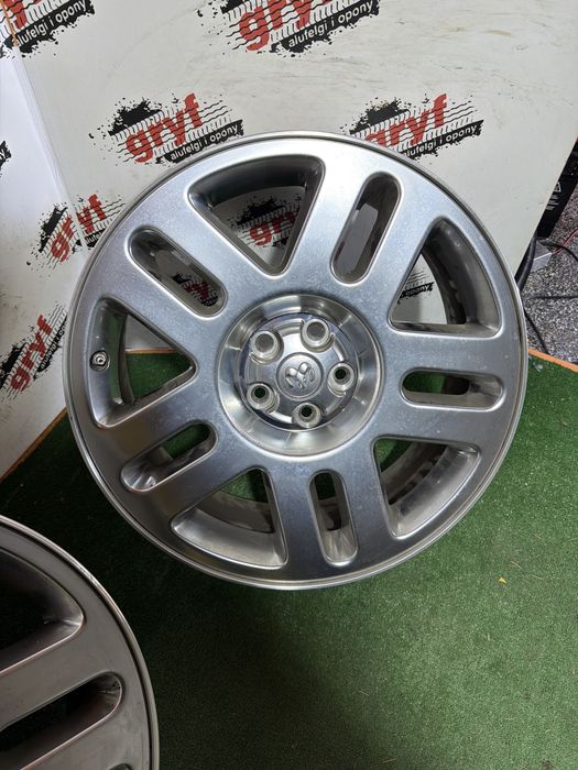 Komplet alufelg 5x115 20”