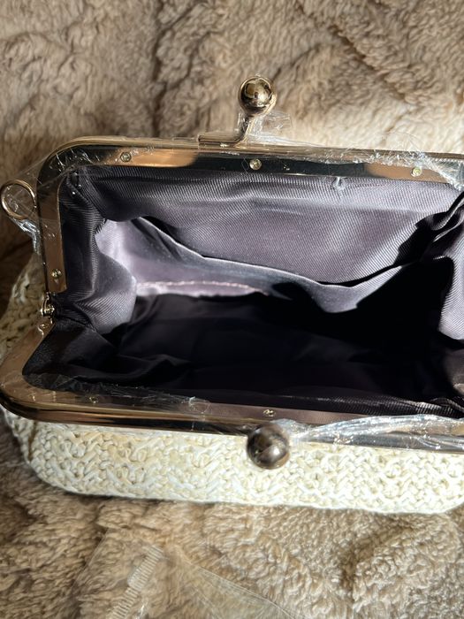 Nowa elegancka mini torebka ze zlotym łańcuszkiem