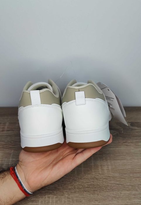 Sapatilhas casuais marca berg brancas (42)