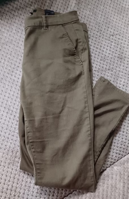 Spodnie khaki r.m/l