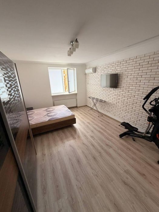 Оренда сучасної 2-кімнатної квартири, 80м2, ЖК River Town, вул. Мирна, 19 - View 2