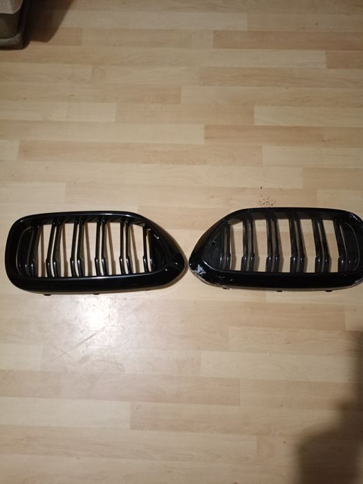 Продам решетки радиатора ноздри BMW 5 series G30 - G31  2017-2023 г.
