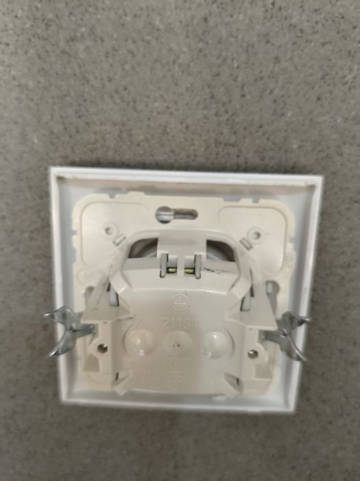 Interruptor branco EFAPEL
