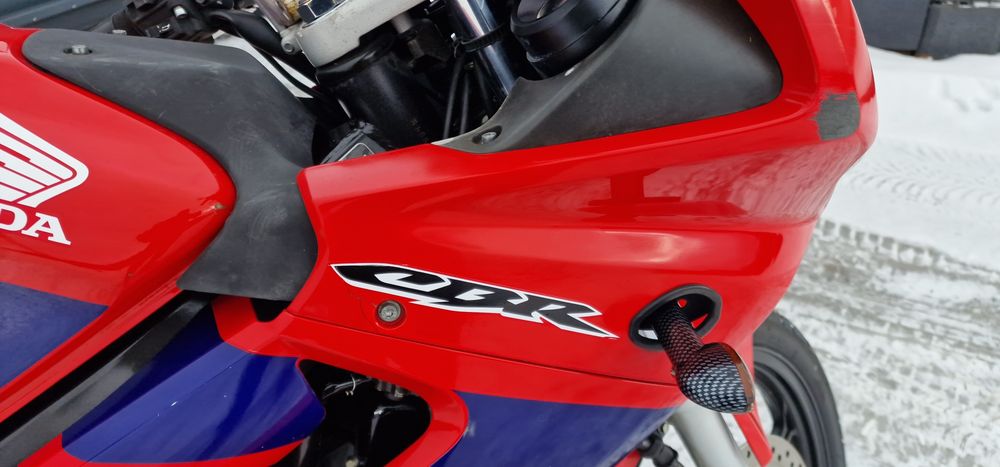 Honda cbr 125r z 2005roku