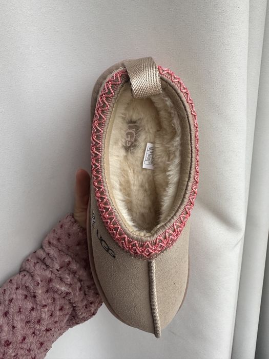 Ugg Tazz Love 39,38,37,36 розмір В Наявності !