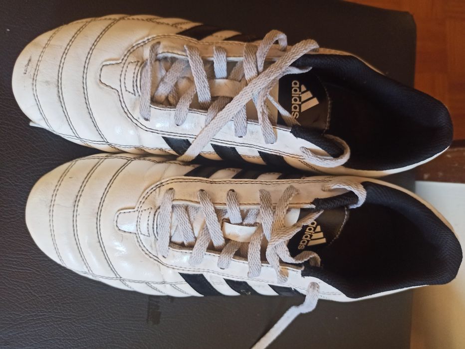Chuteiras Adidas Questra tamanho 40