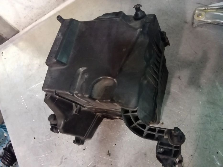 CAIXA DO FILTRO DE AR FORD FOCUS 1.6TDCI / VOLVO C30 V50 1.6D