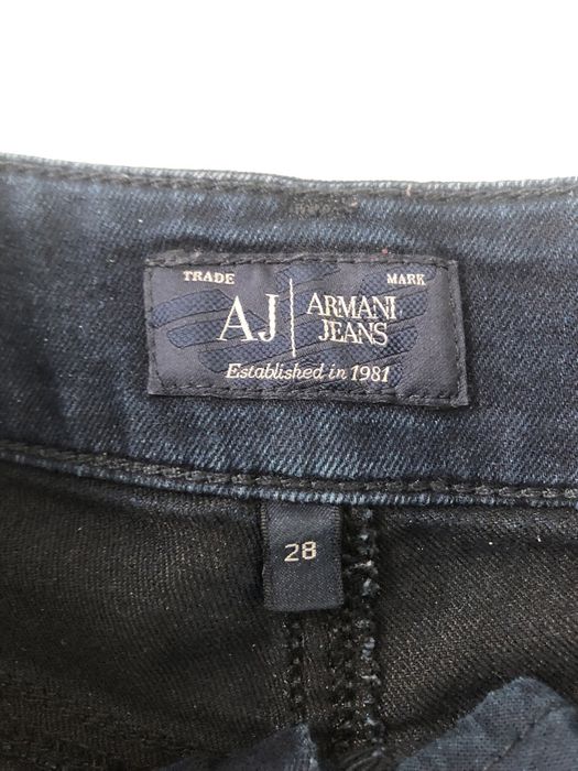 Spodnie damskie ARMANI JEANS rozmiar 28