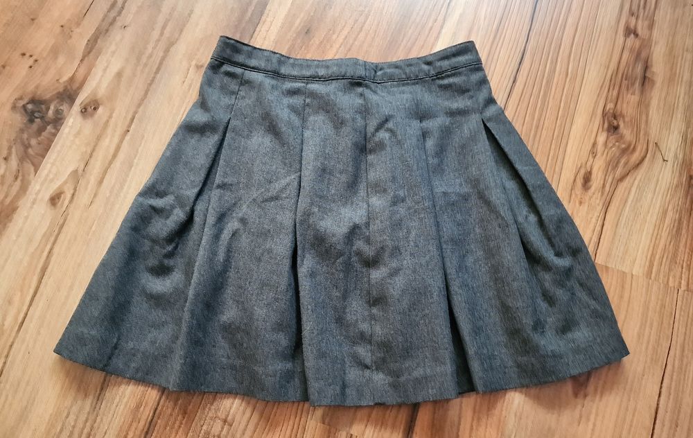 Spodniczka rozm.134
