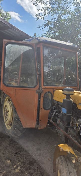 Kabina C 330 C 328