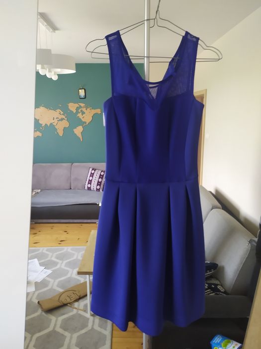 Niebieska sukienka