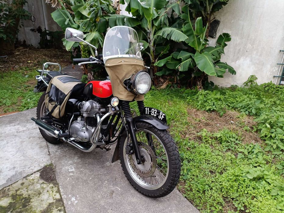Moto Kawasaki W650