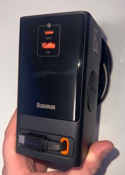 Baseus PowerCombo 65W GaN — Розумна зарядна станція