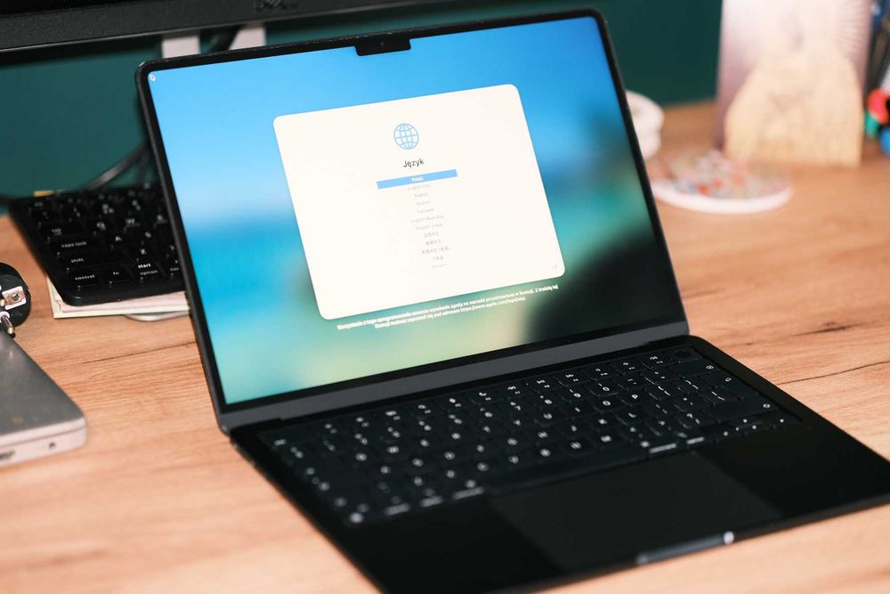 MacBook Air M2 13" 2022 | 16 GB RAM | 256 GB SSD | Midnight | FV VAT
