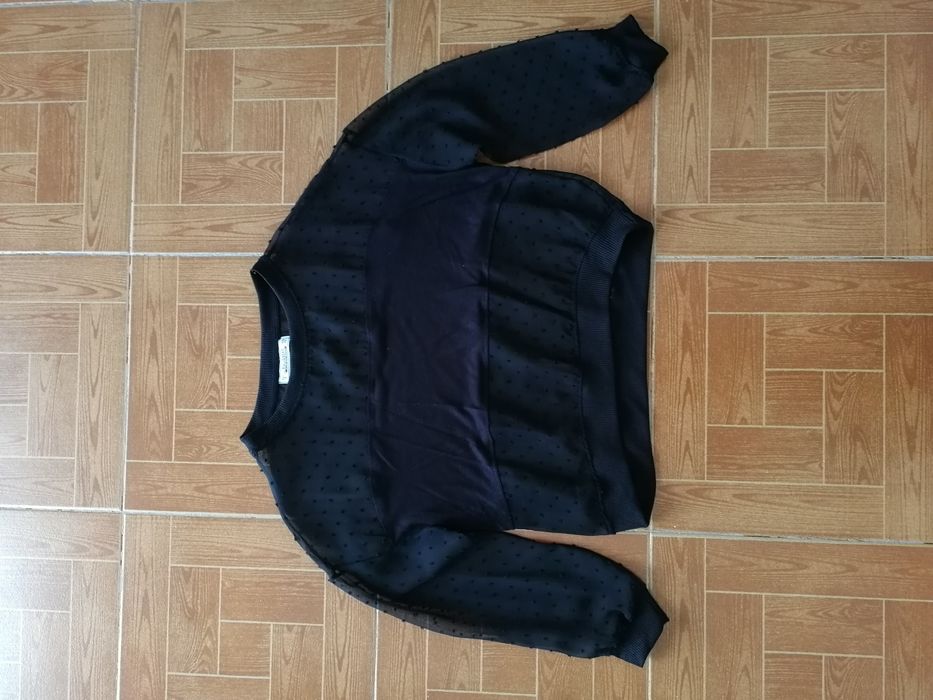 Vendo várias peças de vestuário baratas