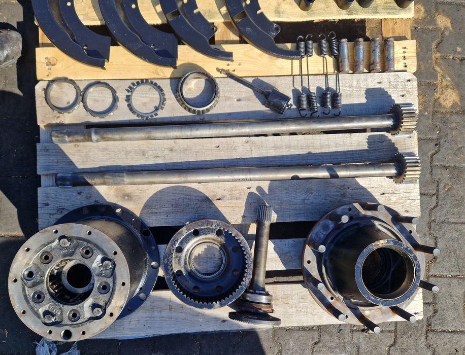 Most napędowy MAN F2000 środkowy 6x4 8x8