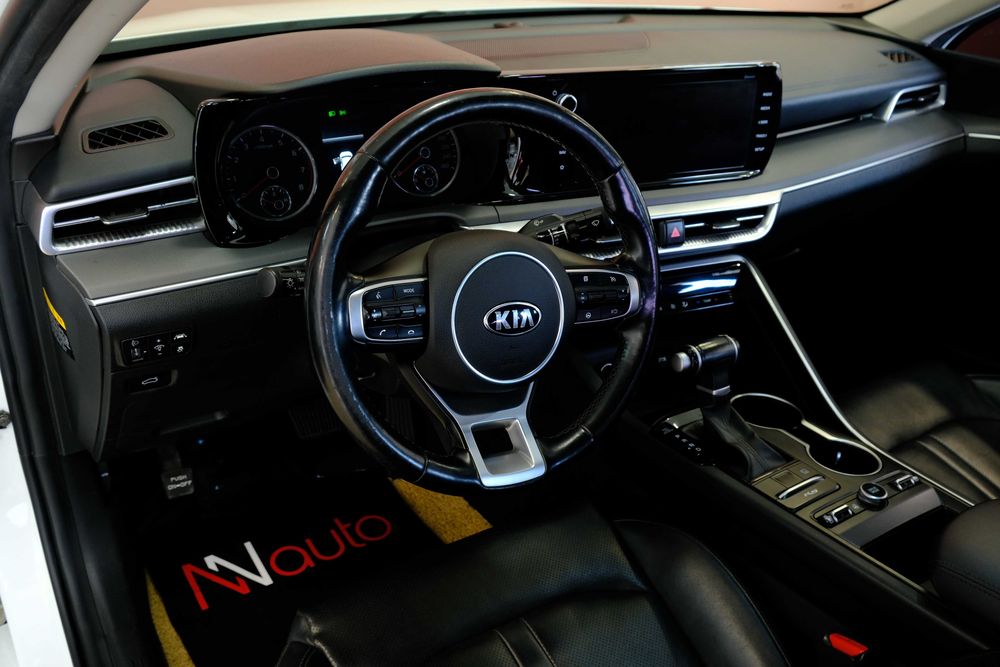 KIA K5 2020 біла
