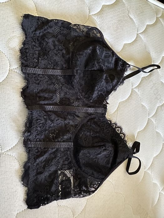 Top preto de renda novo