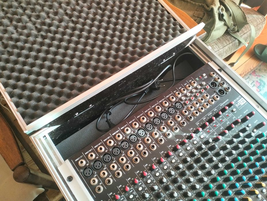 Mikser, konsoleta soundcraft spiryt M12
