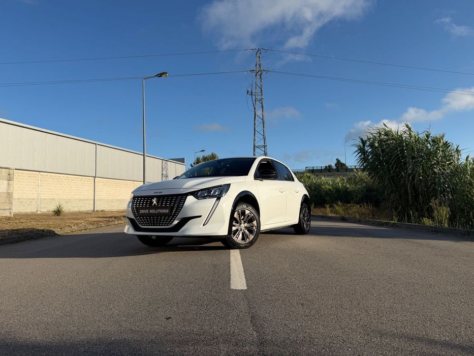 Peugeot e-208 Allure Pack