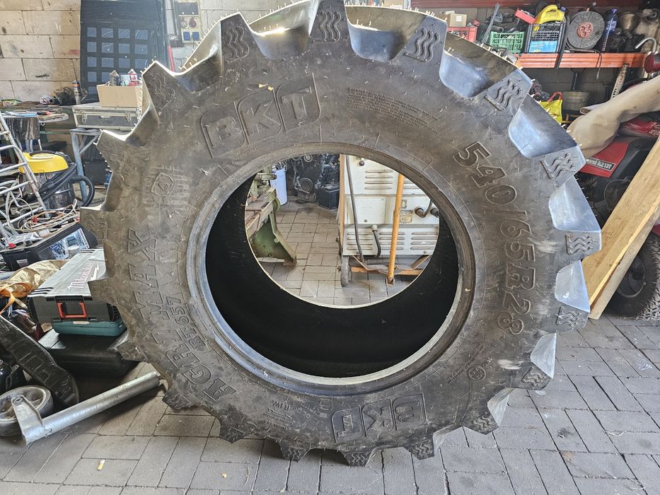 Opona rolniczą AGRI MAX RT657 540/65R28