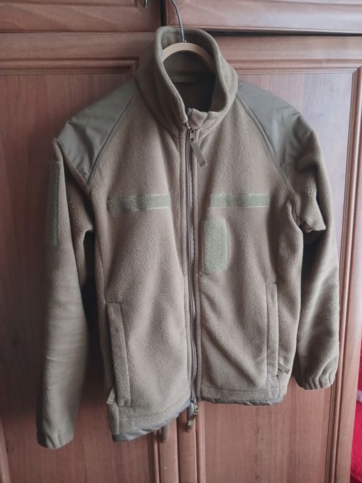 Продам флісову кофту