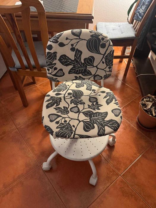 Cadeira de secretária de criança Vimund (Ikea)