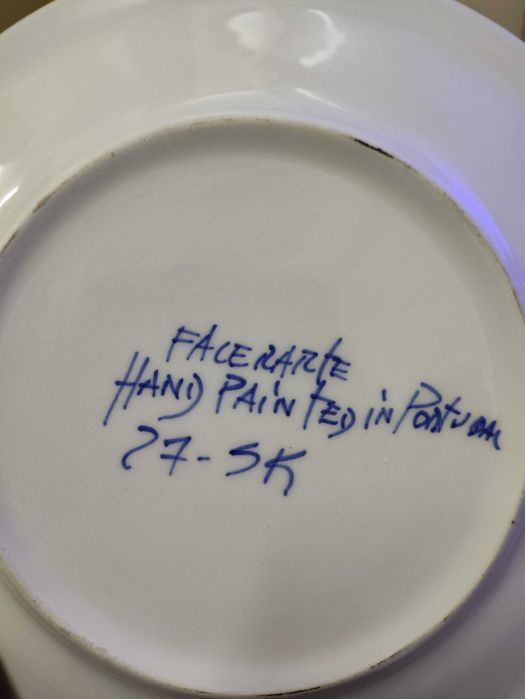 Bule vintage com Chavenas e pires, em cerâmica Facerarte pintada à mão
