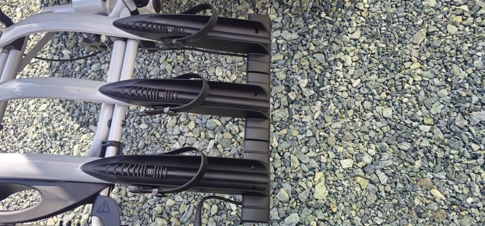 Bagażnik rowerowy Thule 946 na 3 rowery uchylny