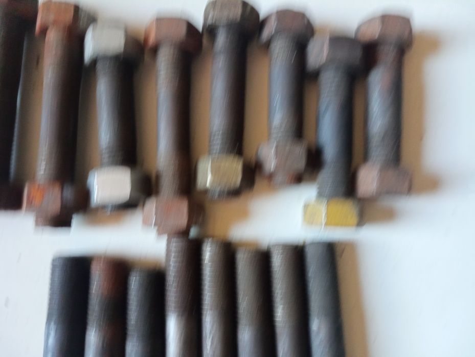 Шпилька стальная М20х90, М20х120