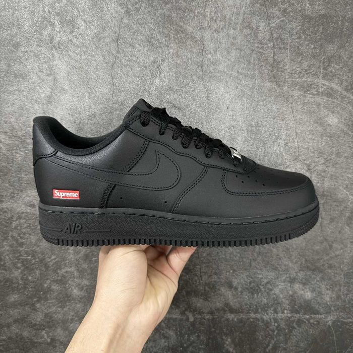 Buty Nike Air Force 1 Low Supreme Czarny R.42