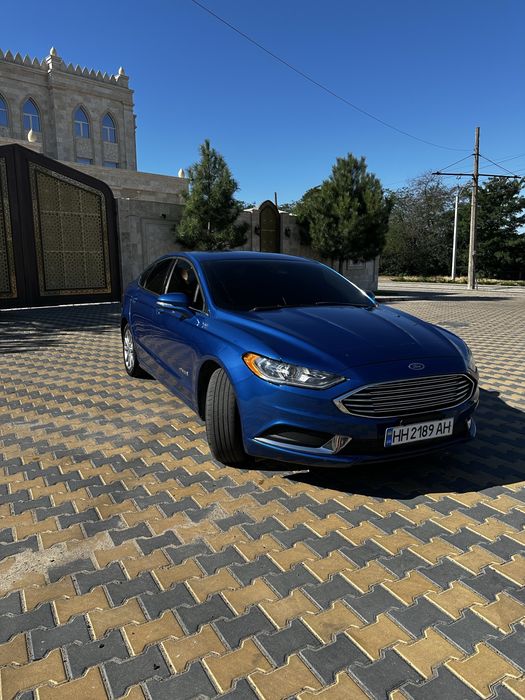 Ford Fusion гібрид 2017