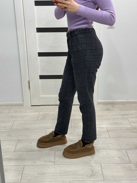 Сірі теплі штани в клітинку, класичні жіночі штани, талія регулюється