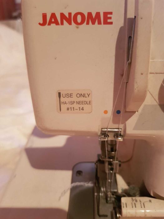Продам Оверлок Janome Mylock 204D