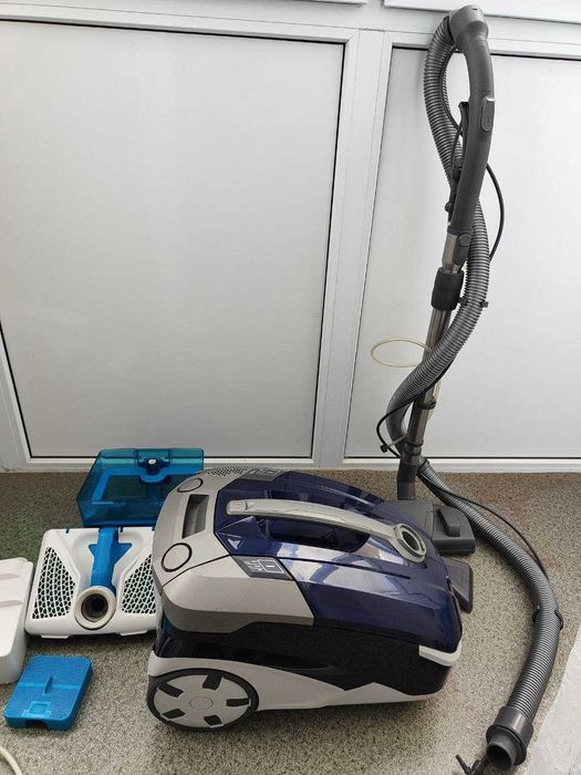 Миючий пилосос з аквафільтром THOMAS TWIN XT + 1л нім. миючого засобу