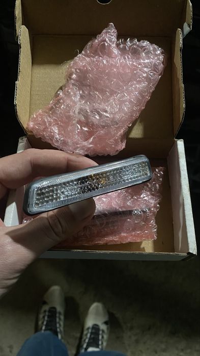 Продам повторители бмв е36 рест новые