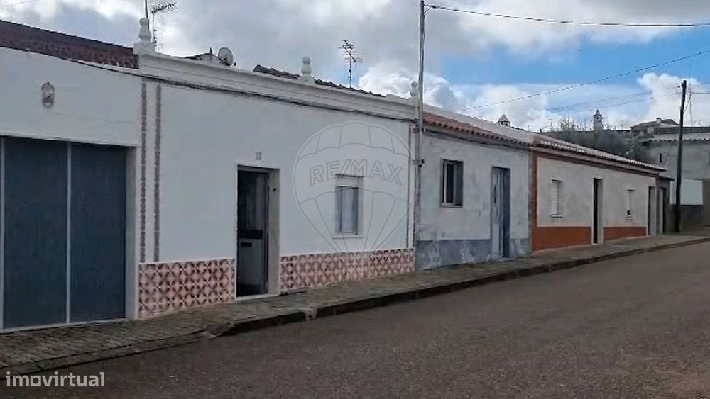 Moradia T4 para venda — Santo Aleixo, Portalegre