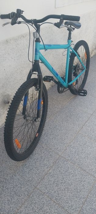 Bike Berg Terrain, roda 26 e 6 velocidades.
R$ 80 euros
Retirar