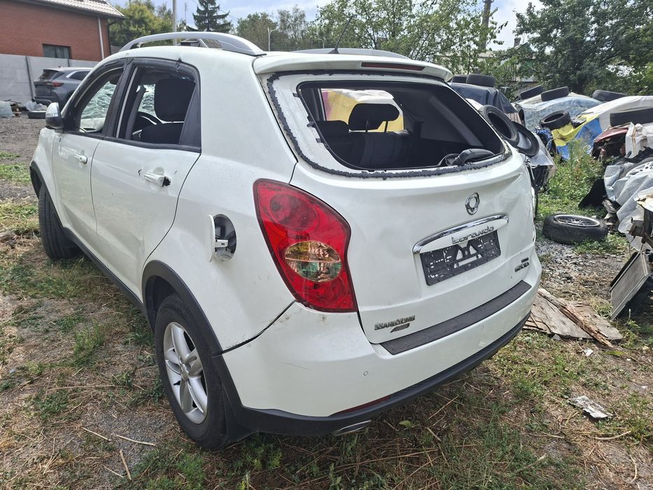 Разборка ssangyong korando корандо 2.0 бампер мотор кпп диск привод