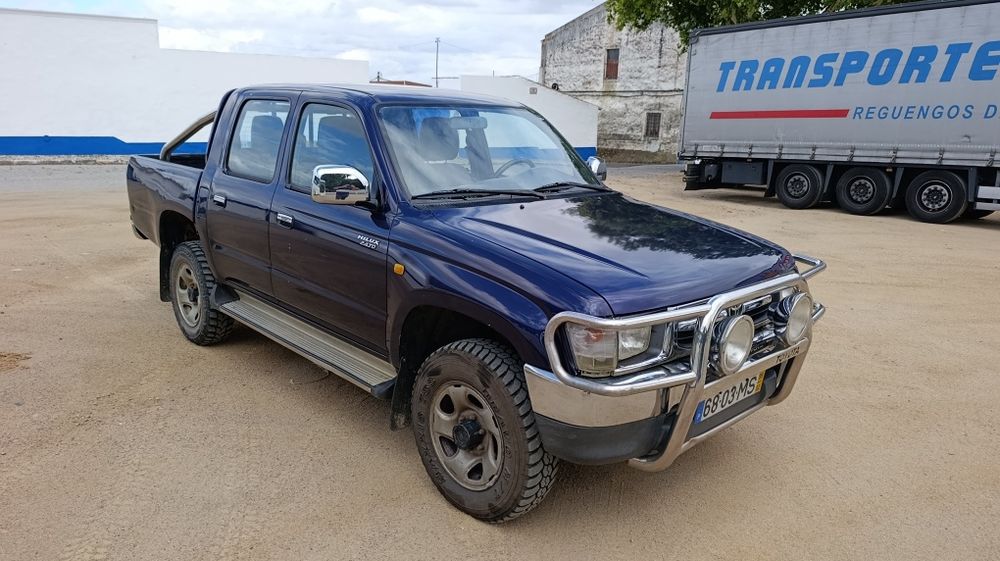 Toyota Hilux tracker 4x4 2.4cc 100cv ano 99