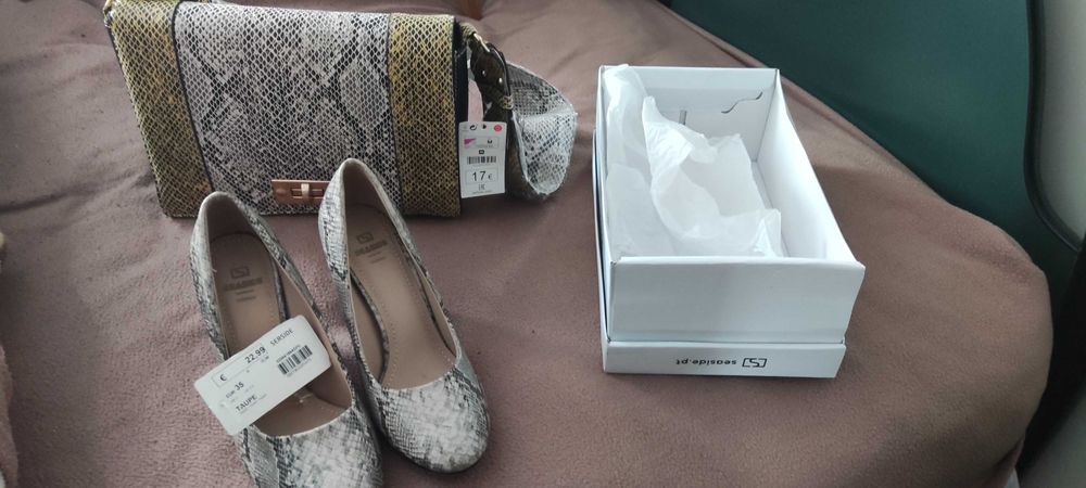 Conjunto de sapatos e bolsa novo