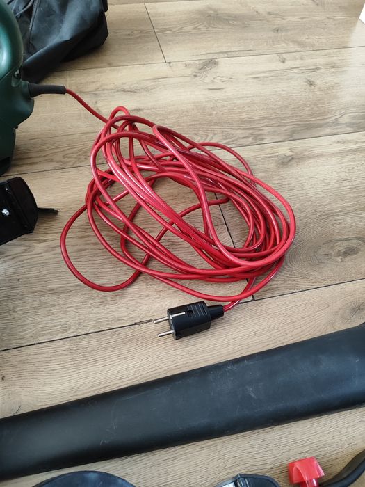 Odkurzacz dmuchawa Bosch Tidy 3000w, rok 2024, kompletny. Mocniejszy