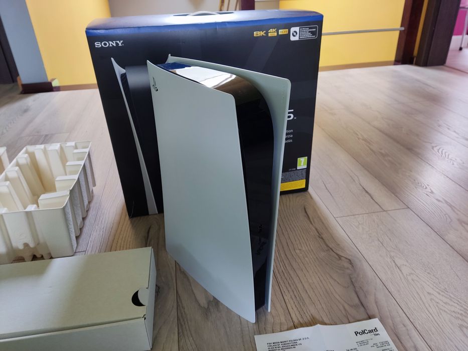 Sony PS5 1TB GWARANCJA komplet Gry EA FC 25 Fortnite Gran Turismo Resi