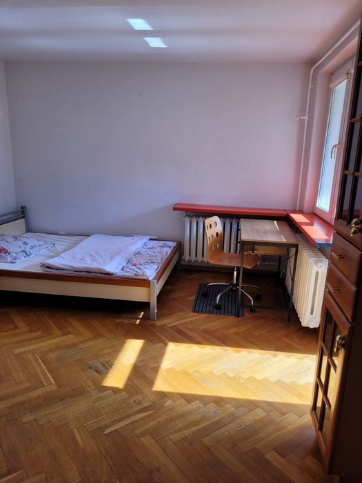 Mieszkanie z balkonem w pobliżu Ogrodu Saskiego(ul. Ćwiklińskiej)