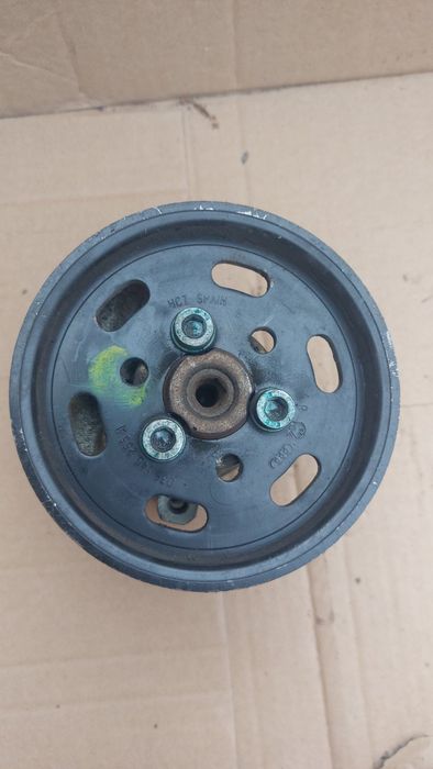 Насос ГУР гідропідсилювач Volkswagen Passat skoda Audi