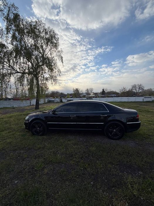 Продам машину volkswagen phantom